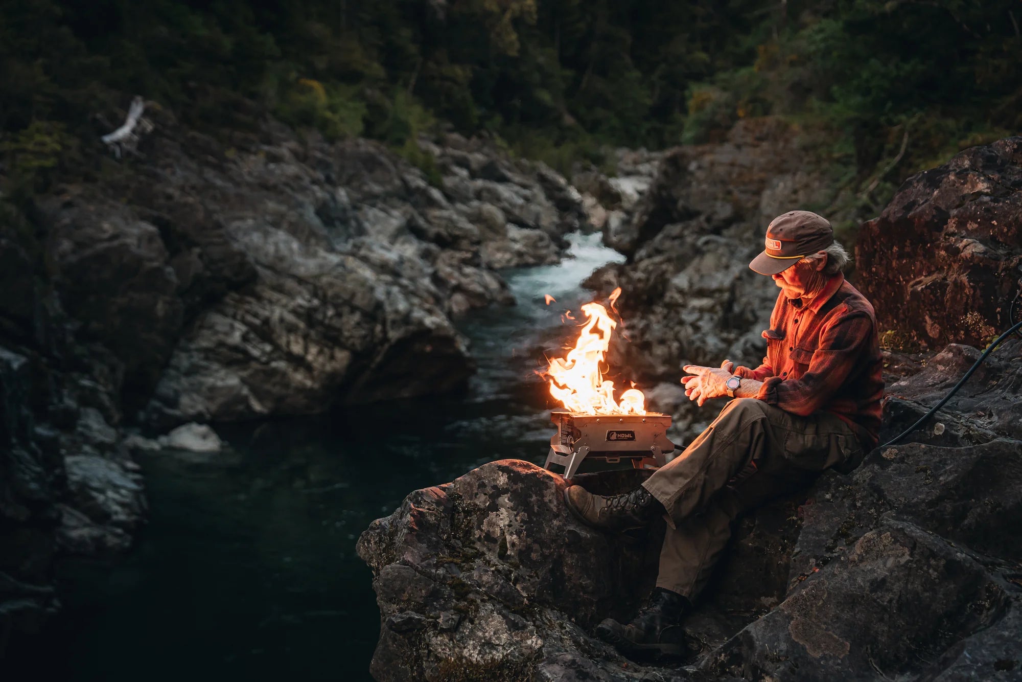 The Howl R1 – Howl Portable Campfires